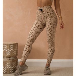 Sarah’s Day x White Fox Speckle Leggings